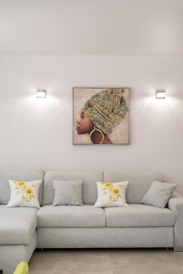 Apartment Amadeo Спліт Екстер'єр фото